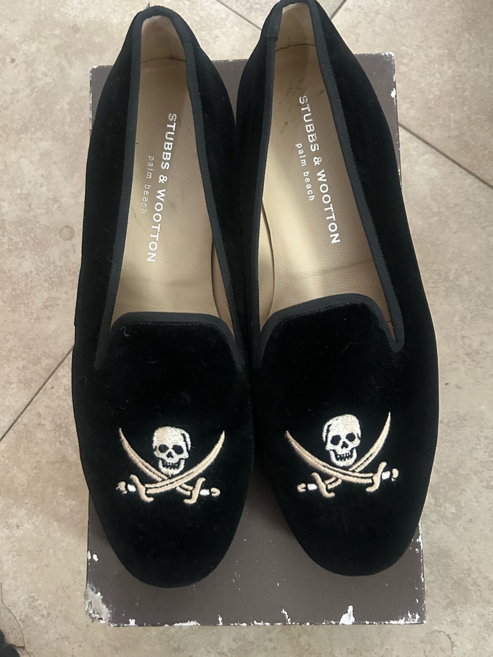Stubbs & Wootton Black Velvet Skull & Crossbones Embroidered Loafers